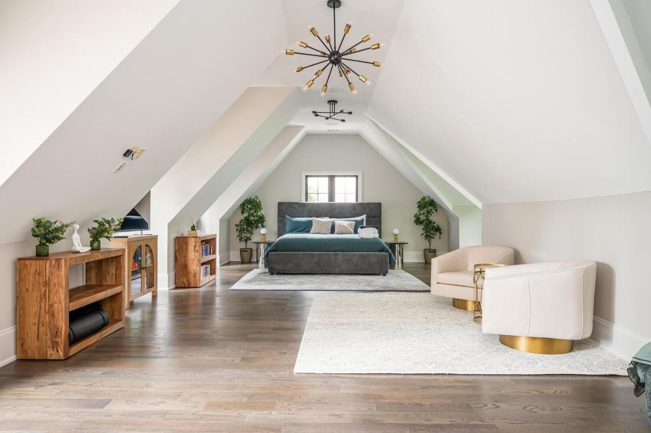Adams Mansion, 10k Sqft, 7bd/7ba, 15min To Airport *